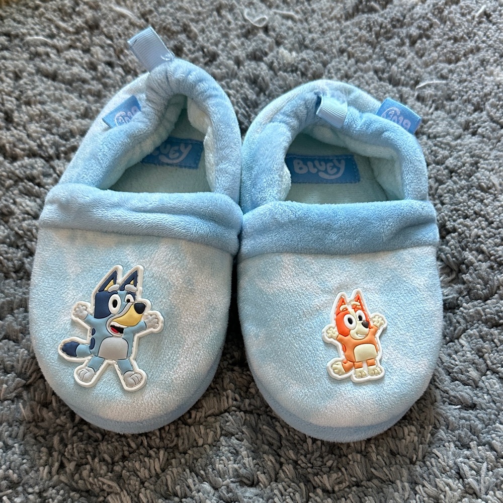 Toddler Bluey Slippers Size Large 9/10